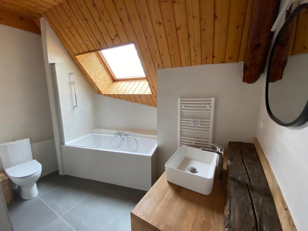 La Taniere Bed & Breakfast Вожани Екстериор снимка